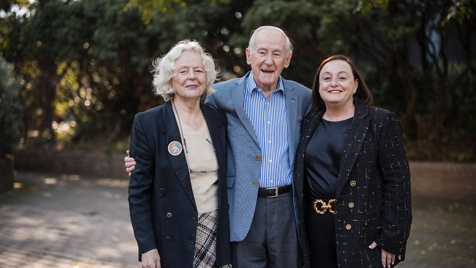 UOW alumna Suzanne Walker, former UOW Vice-Chancellor Professor McKinnon, and current UOW Vice-Chancellor Professor Patricia Davidson
